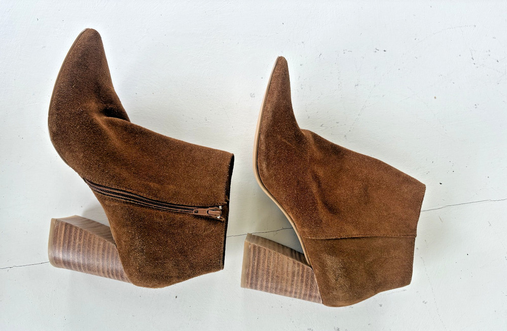 Steve Madden Idonia Brown Suede Zipper Ankle Boots SIZE 9